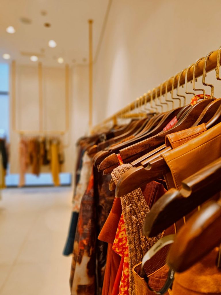 Como usar as ofertas de temporada da SHEIN para garantir peças gratuitas